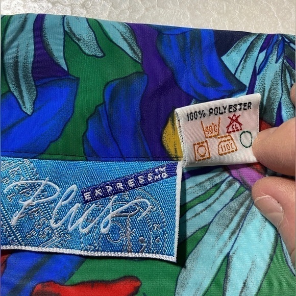 EXPRESS Plus vtg Summer Hawaiian Tropical
Floral Graphic Prints Shirt Sz XL - Picture 9 of 16